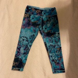 Active life Capri leggings